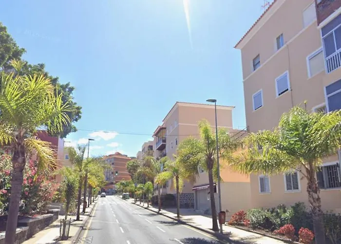 Elcano 8 * Санта-Крус-де-Тенерифе